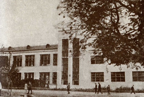 Фабрика-кухня, середина 1930-х годов («Болшевцы», 1936)